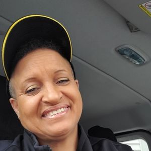 Meet your Posher, Eve